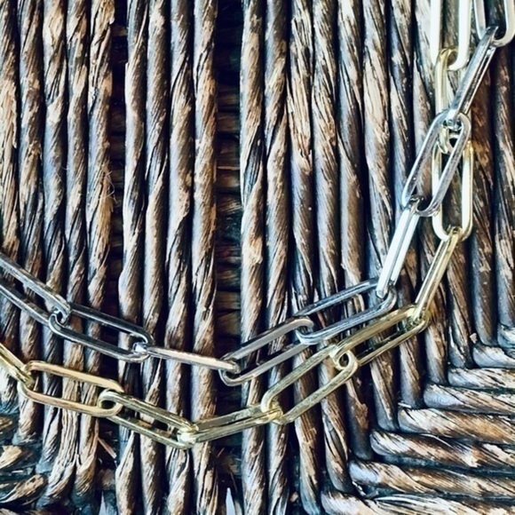 ✨💛 Chunky Gold High Shine Chainlink Necklace ✨NWOT✨ - Picture 10 of 10